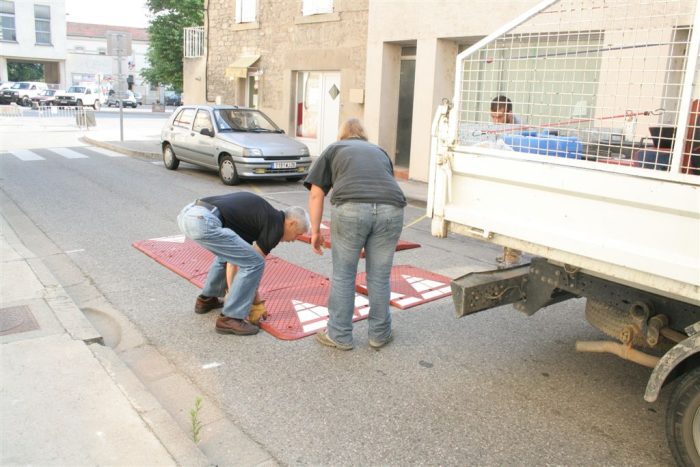 Ralentisseurs, chicanes, dos d’ânes : stop aux entraves à la circulation !
